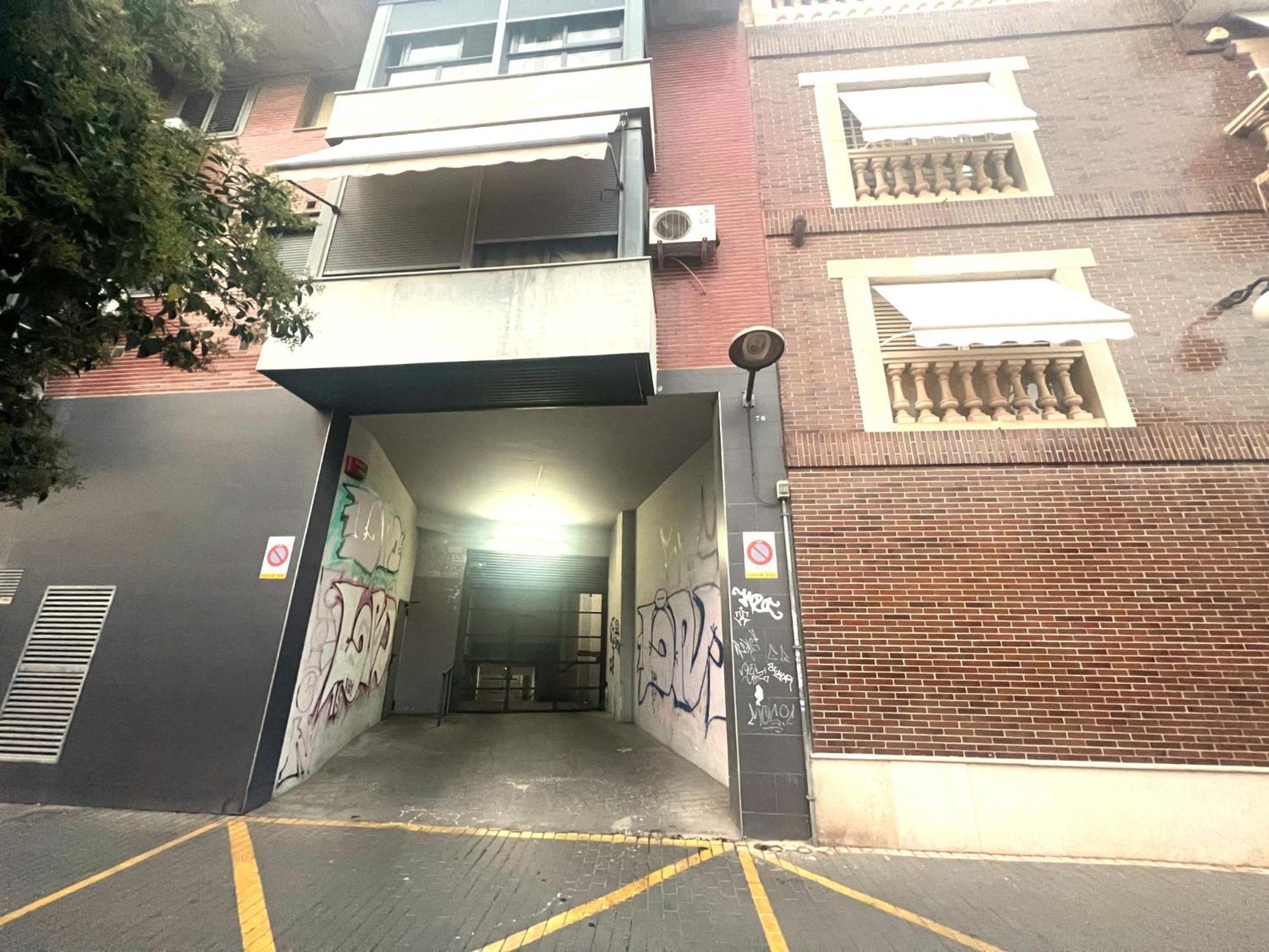 Esmeralda Apartment With Free Private Underground Parking Valencia Exterior photo